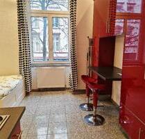 1 ZIMMER STUDIO MÖBLIERT EBK BAD 950., WARM MIETE INCL INTERNET HEIZUNG STROM WASSER WESTEND NÄHE UNI BANKENVIERTEL ALTE OPER MEHRERE U BAHNEN PARKS REWE DM PENNY CAFE WACKER BUNGA CAFE TOPLAGE - Frankfurt am Main Westend Süd
