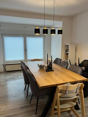 Foto - 6 Zimmer Haus zu vermieten - 1.200,00&nbsp;EUR Kaltmiete, ca.&nbsp; 128,00&nbsp;m&sup2;