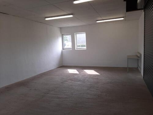 Foto - Lagerhalle Lager Werkstatt Garage Stellplatz