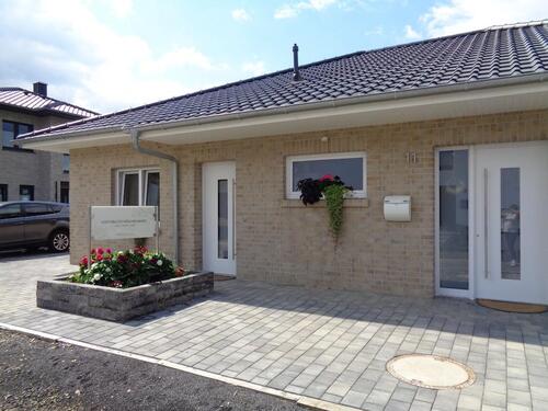 Foto - Haus in Ankum – 140 m², 90 m² Wohnen + 40 m² Kosmetikstudio