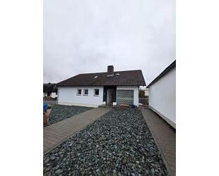 Moderne 4-Zimmer-Wohnung mit Balkon und Gartennutzung – Erstbezug nach Kernsanierung in Weilmünster