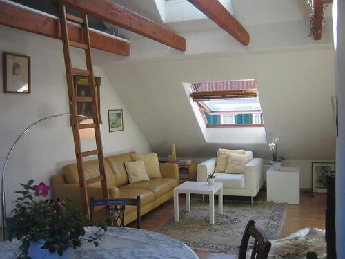 Foto - BEHAGLICHE DACHGESCHOSSWOHNUNG - 2 Zi-Whg in S-Degerloch in guter Wohnlage -2254