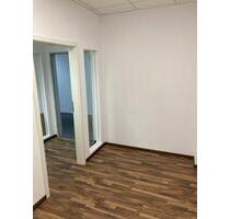 Kleinbüro Warmmiete  145,00 - 95,00 EUR Kaltmiete, ca.  8,00 m² in Dortmund (PLZ: 44143) Brackel