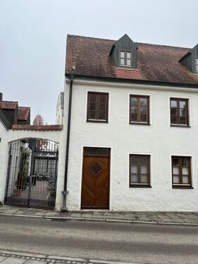 Foto - Altbauwohnung -hochwertig renoviert im Ingolstädter Stadtzentrum