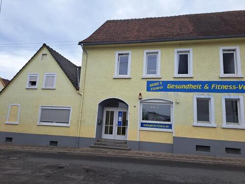 Foto - Großes Wohnhaus - 380.000,00&nbsp;EUR Kaufpreis, ca.&nbsp; 700,00&nbsp;m&sup2;
