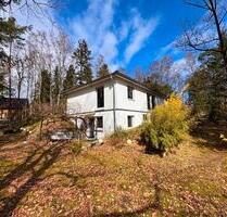 Von privat: EFH (Bungalow) mit großem Grundstück und Tiefgarage - Suderburg