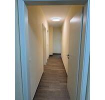 Zu Vermieten 3 Zimmer Wohnung 1 Obergeschoss - Fürth Bislohe