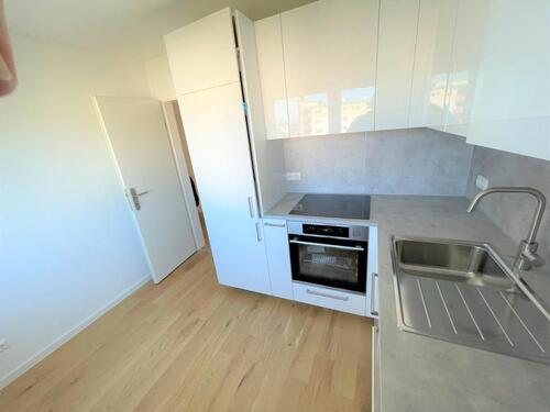 Foto - Frei, perfekt saniert und geschnitten, sonniger Balkon Bergblick