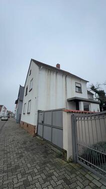 Foto - Großzügiges Grundstück in Haßloch, Haus mit Potenzial