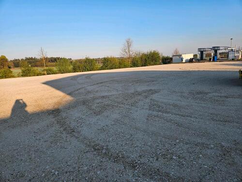 Foto - Gewerbefläche, geschotterte Freifläche