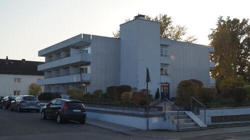 Foto - Tiefgaragenstellplatz in ruhiger und sicherer Lage zu vermieten.
