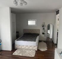 Wohnung 1 Zimmer - 1.180,00&nbsp;EUR Kaltmiete, ca.&nbsp; 36,00&nbsp;m&sup2; in München (PLZ: 81827) Trudering-Riem