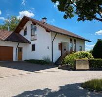 Einfamilienhaus in ruhiger Lage mit guter Verkehrsanbindung - Landau an der Isar