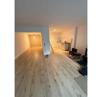 Charmante Suoterrainwohnung, ca. 58qm mit eigenem Garten - Bremen Hemelingen