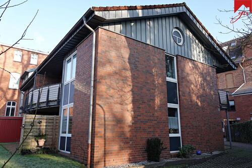 Foto - Gemütliche, zentrumsnahe Obergeschosswohnung mit zwei Balkonen und Fahrstuhl für Personen ab dem 60. Lebensjahr!