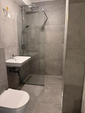 Foto - Kernsanierte 2 - ZimmerWohnung in Merheim zu vermieten