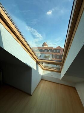 Foto - Charmante Dachgeschosswohnung mit Tiefgaragenstellplatz