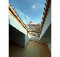 Charmante Dachgeschosswohnung mit Tiefgaragenstellplatz - Duisburg Rheinhausen