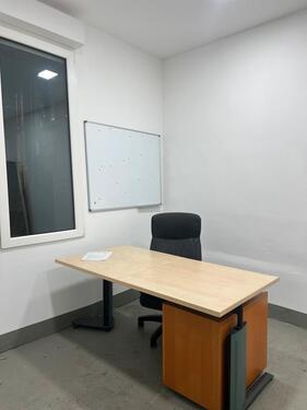 Foto - Halle zum Vermieten - 2.000,00&nbsp;EUR Kaltmiete, ca.&nbsp; 4,00&nbsp;m&sup2;