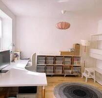 Charmantes, helles Büro mit kleinem Innenhof in Erding