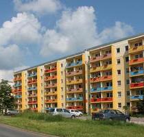 Sanierte 3-Raum-Wohnung mit Badewanne und Balkon - Gera Lusan