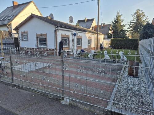 Foto - Charmantes Häuschen auf seltenem Baugrundstück !Provisionsfrei!