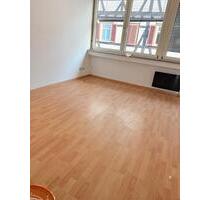 ESSLINGEN ZENTRUM 2 ZIMMER WOHNUNG ZU VERMIETEN - Esslingen am Neckar