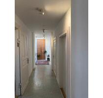 Charmante 4-Zimmer-Dachgeschosswohnung im Altbau – ca. 90 m² - Husum