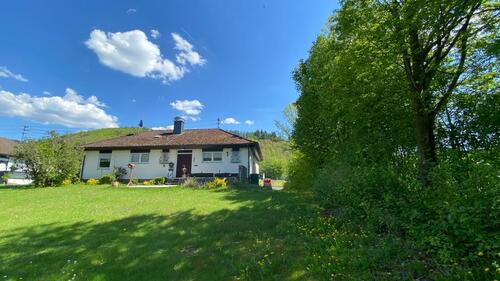 Foto - Einfamilienhaus mit Einliegerwohnung