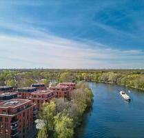 Spreeduett - Dachgeschoss mit 32 qm Terrasse, EBK und Duschbad im Erstbezug - Berlin Treptow-Köpenick