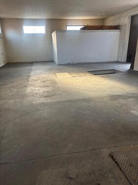 Foto - Halle mit 160m² - 1.100,00&nbsp;EUR Kaltmiete, ca.&nbsp; 160,00&nbsp;m&sup2;