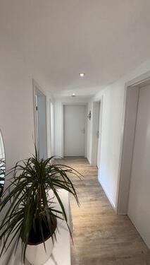 Foto - Schöne 3-Zimmer-Wohnung - 658,00&nbsp;EUR Kaltmiete, ca.&nbsp; 54,00&nbsp;m&sup2;