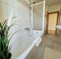 Großzügig mit Fußbodenheizung! - 450,00 EUR Kaltmiete, in Chemnitz (PLZ: 09126) Bernsdorf