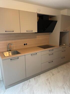 Foto - Renovierte 3 Zimmer Wohnung - 1.400,00 EUR Kaltmiete,