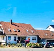 Helle 2 Zimmer Wohnung in Adelsdorf OT