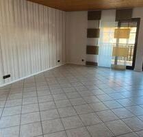 Doppelhaushälfte mit 6 Zimmern - 1.650,00&nbsp;EUR Kaltmiete, ca.&nbsp; 200,00&nbsp;m&sup2; in Rodenbach (PLZ: 63517)