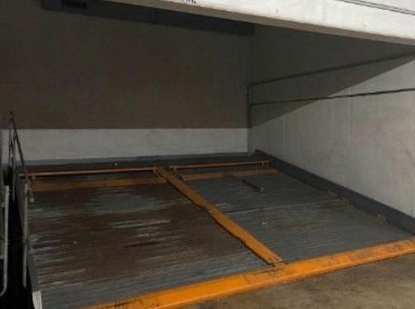 Foto - TG-Stellplatz, Doppelparker oben, Regensburg Nähe Uni, ca. 6Minut