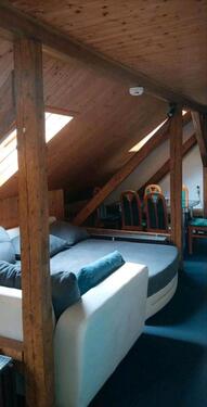 Foto - 2 Zimmer Dachgeschoss Wohnung - 600,00&nbsp;EUR Kaltmiete, ca.&nbsp; 65,00&nbsp;m&sup2;