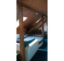 2 Zimmer Dachgeschoss Wohnung - 600,00&nbsp;EUR Kaltmiete, ca.&nbsp; 65,00&nbsp;m&sup2; in Erlenbach am Main (PLZ: 63906)