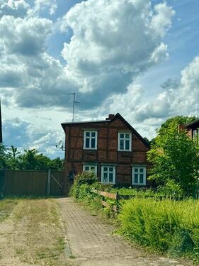 Foto - Charmantes Haus mit großem Grundstück und viel Potenzial
