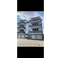 Neuwertige 2,5-Zimmer-Whg mit Balkon & Aufzug in Nagold Hochdorf - Horb am Neckar