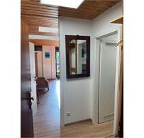 2,5 Raum EG-Wohnung möbliert mit: Balkon, Küche, Stellpl - Tübingen Schönblick / Winkelwiese