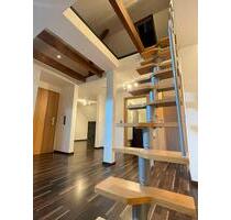 Moderne helle Dachgeschosswohnung - Duisburg Duisburg-Mitte