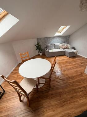 Foto - 2 Zimmer Dachgeschoßwohnung zur Miete in Offenbach am Main