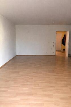 Foto - 3-Zimmerwohnung mit Balkon - 1.200,00&nbsp;EUR Kaltmiete, ca.&nbsp; 80,00&nbsp;m&sup2;