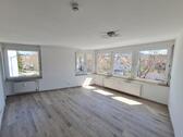 Foto - helle 1-Zimmer Wohnung 29qm mit Tiefgaragenstellplatz Pfullingen