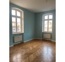 Charmante 2‑Zimmer‑Altbauwohnung im EG mit Fischgrätparkett - Geseke