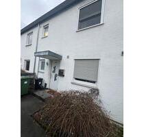 Reihenmittelhaus - 1.750,00&nbsp;EUR Kaltmiete, ca.&nbsp; 105,00&nbsp;m&sup2; in Sandhausen (PLZ: 69207)
