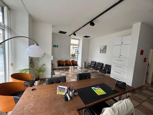 Foto - Helle Praxis- & Behandlungsfläche (EG) – 120m² zentral in Krefeld