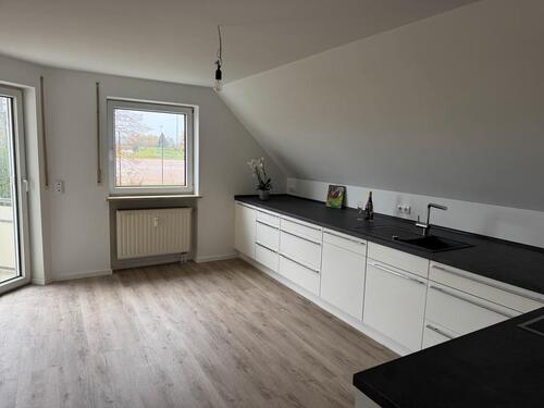 Foto - Top renoviert 3 Zimmer Wohnung Einbauküche neues Bad helle Räume
